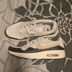 Nike Women's Cream and Black Sneakers